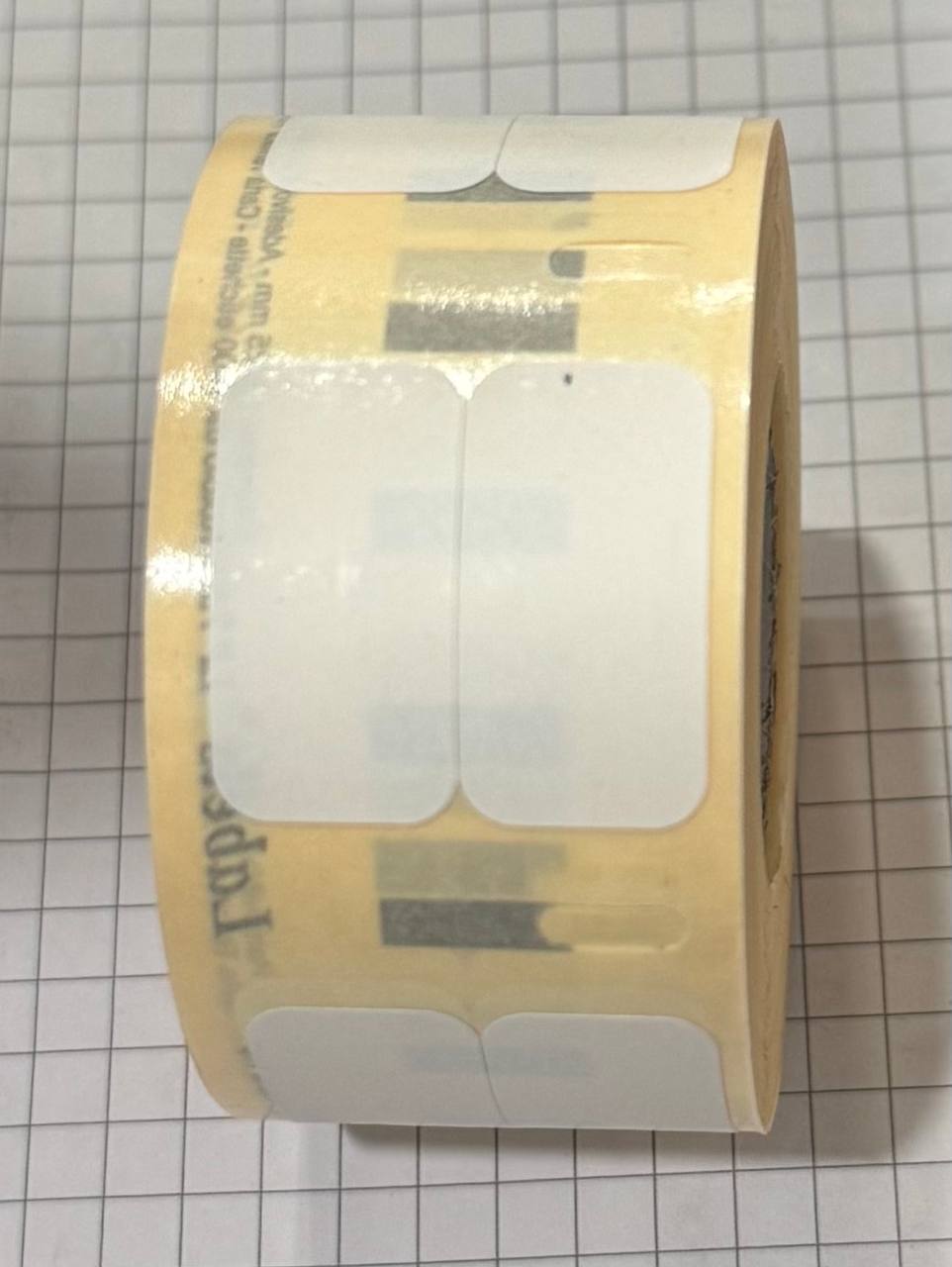 Rotolo 1.000 etichette removibili in carta termica 13x25mm