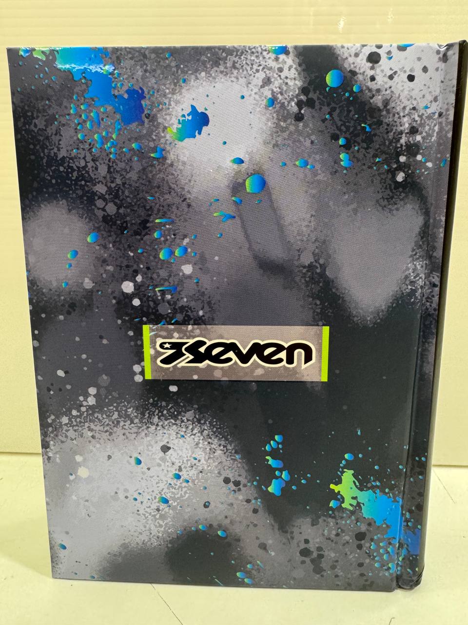 SEVEN 2025 DIARIO POCKET 12 MESI CARTOTECNICA BOY MURALES