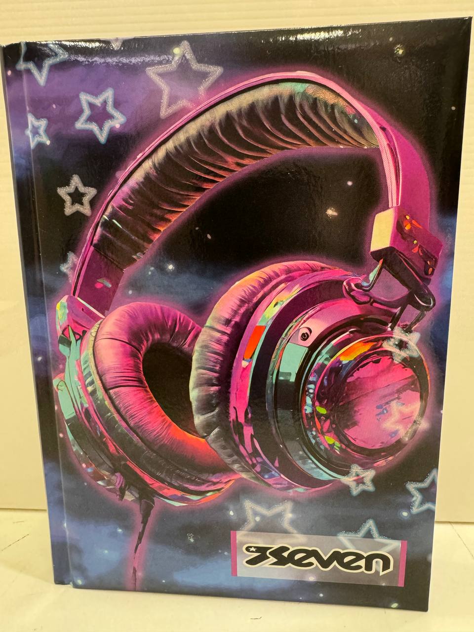 SEVEN 2025 DIARIO STD 12 MESI CARTOTECNICA GIRL CUFFIE