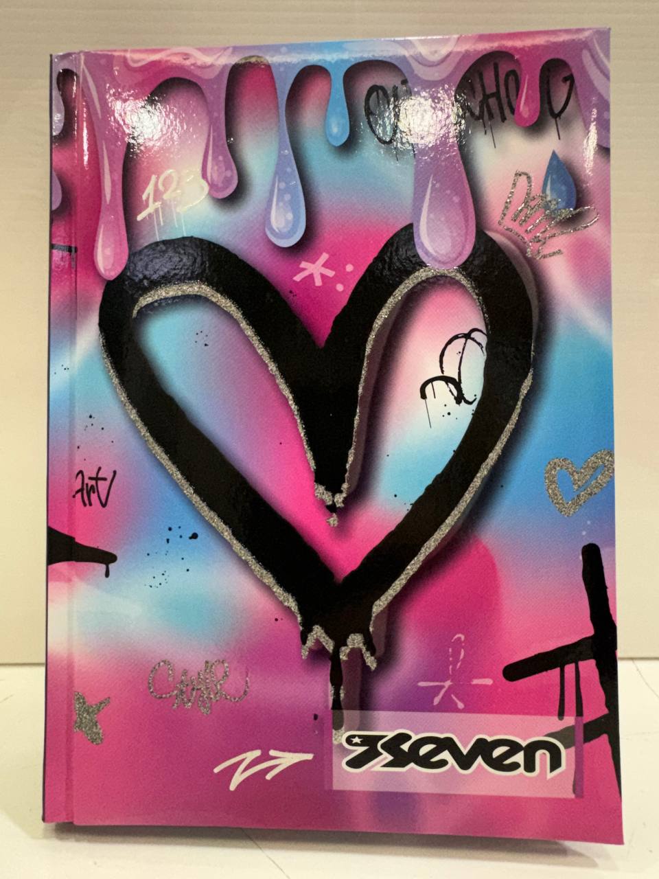 SEVEN 2025 DIARIO STD 12 MESI DATATO CARTOTECNICA GIRL LOVE