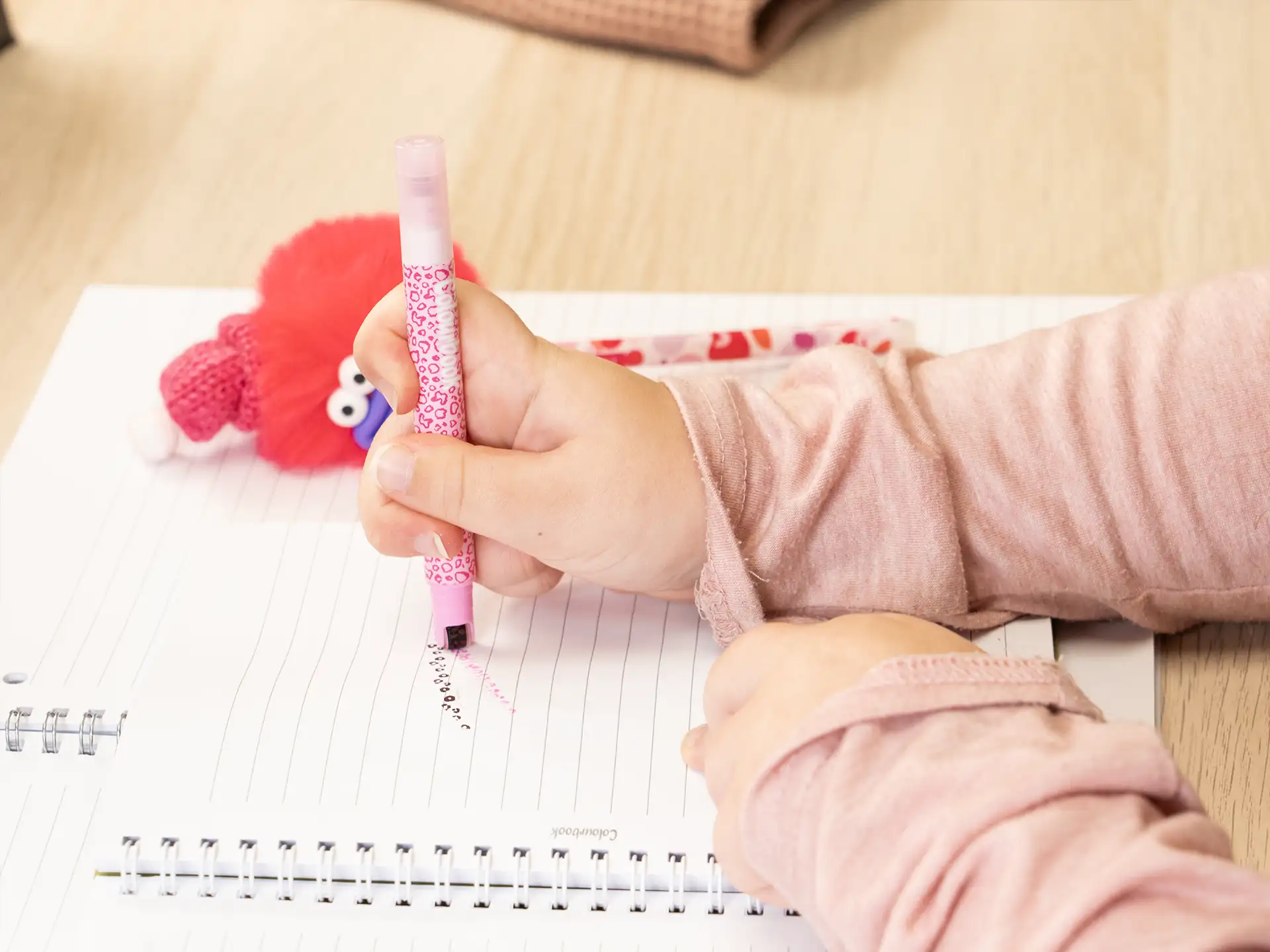 Set 3 evidenziatori con timbro – Gleam Wild By Colourbook