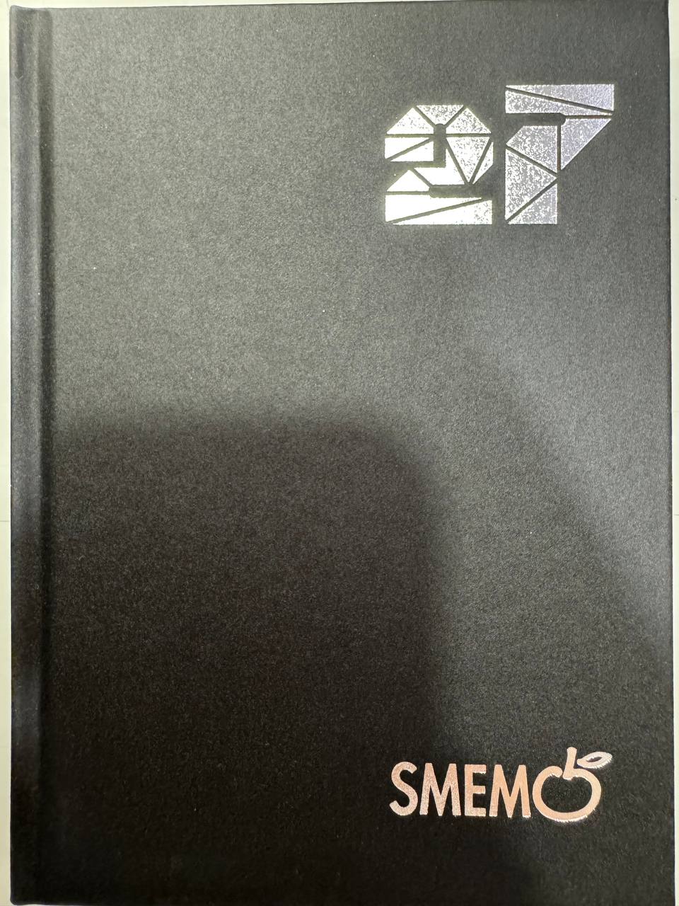 Diario 16 mesi Classic 2026/2027 - Nero con Logo Silver
