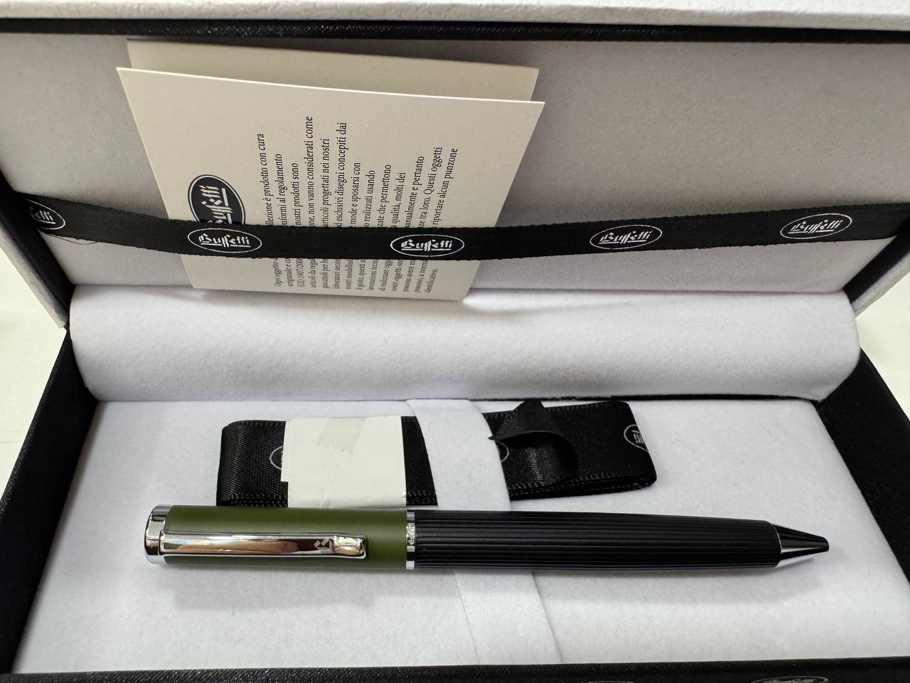 PENNA A SFERA ELEGANCE Rif.2  - Fusto Verde/Nero